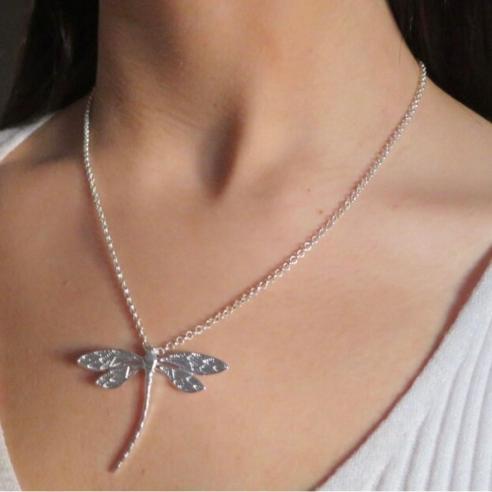Dainty Dragonfly Silver Necklace